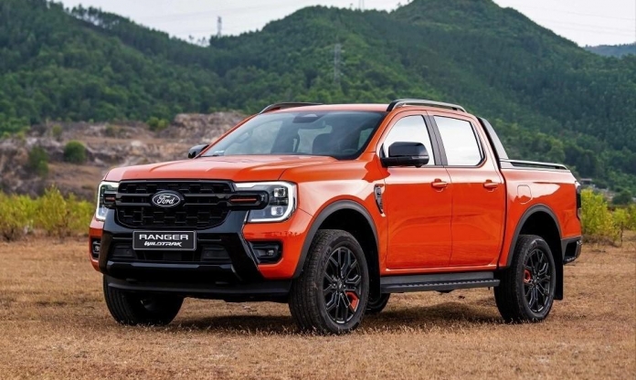 Giá bán hơn 1 tỷ đồng, Ford Ranger Wildtrak máy dầu V6 có gì đặc biệt?