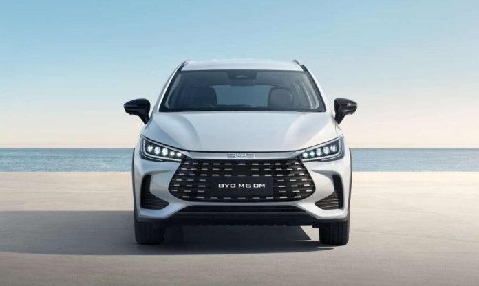 MPV 7 chỗ BYD M6 sắp có thêm bản hybrid cắm sạc, 'ăn xăng' chưa tới 2 lít/100 km