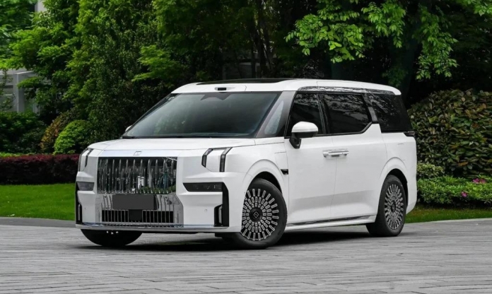 Đại lý báo nhận cọc MPV điện Zeekr 009: Giá dự kiến 4,2 tỷ đồng, có thể giao xe cuối năm nay