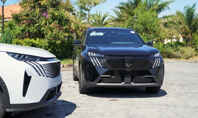 Giá cao nhất hơn 1,5 tỷ đồng, SUV 7 chỗ Peugeot 5008 thế hệ mới có gì để chinh phục khách hàng gia đình tại Việt Nam?