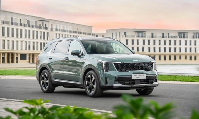 Kia New Sorento Hybrid chốt giá từ 1,349 tỷ đồng tại Việt Nam, khách đặt sớm được ưu đãi 30 triệu