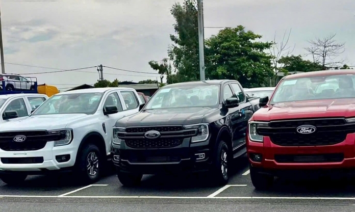 Ford Ranger bản tiêu chuẩn âm thầm được nâng cấp: Đổi sang hộp số 10 cấp, giá bán giữ nguyên 