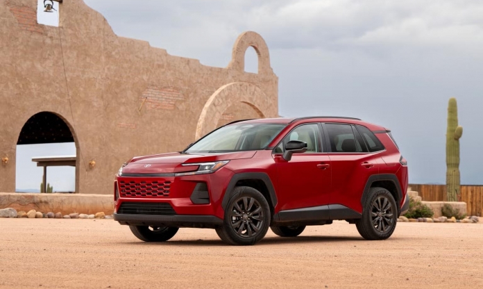 Toyota RAV4 2026 'cháy hàng', xe chưa về đại lý đã có khách đặt mua