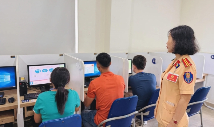 Bằng lái ô tô hết hạn dưới 30 ngày được cấp đổi mà không cần thi lại