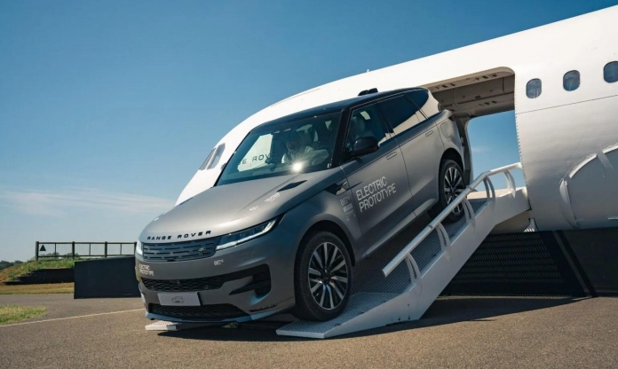 SUV điện Range Rover Sport Electric lộ diện, hứa hẹn trải nghiệm lái mạnh mẽ và giàu cảm xúc