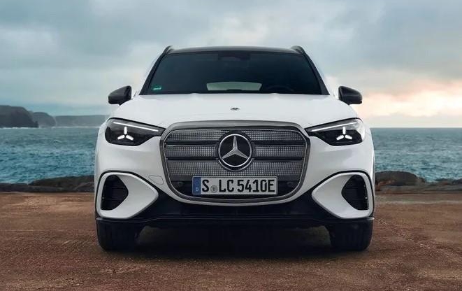 Rộ tin Mercedes-Benz GLC thuần điện sẽ về Việt Nam, giá tạm tính gần 3,4 tỷ đồng?