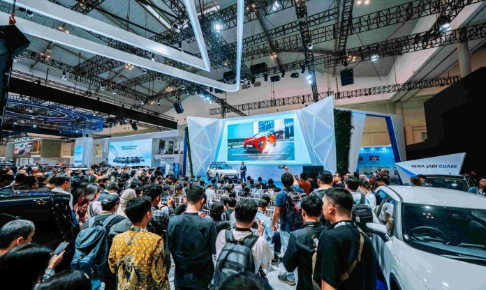 VinFast 'chơi lớn' tại triển lãm GIIAS 2026: Sạc xe 0 đồng, miễn phí thuê pin trong 2 năm cho khách hàng Indonesia