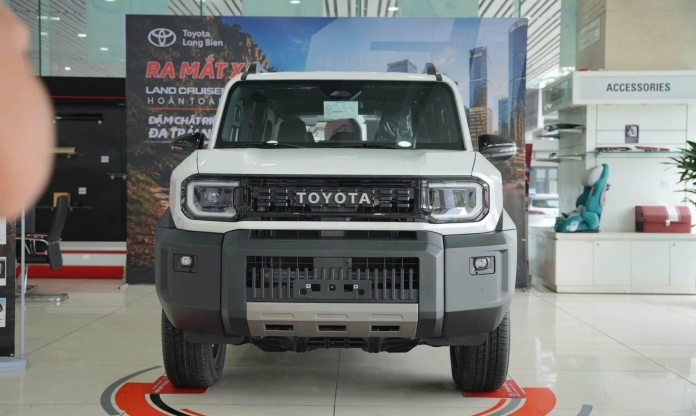 Toyota Land Cruiser FJ khan hàng, khách muốn nhận xe sớm phải chi thêm 50 triệu đồng