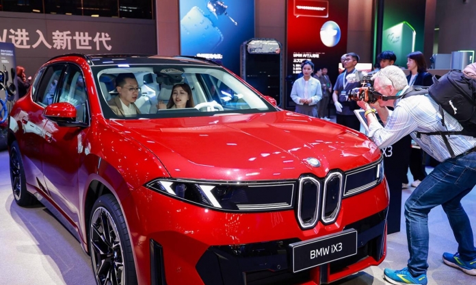 Chưa có xe trưng bày, ô tô điện BMW vẫn nhận hàng chục nghìn đơn đặt trước