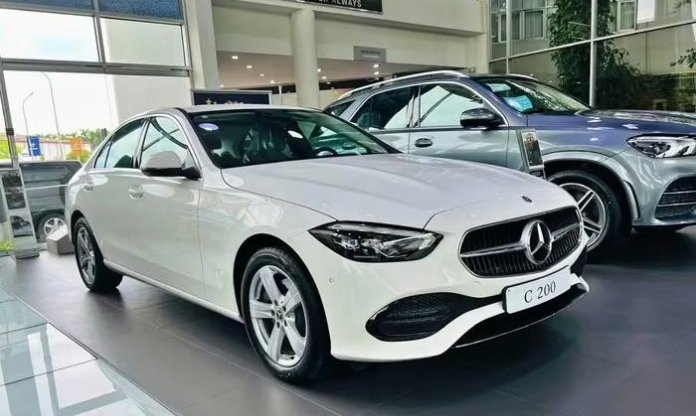 Mercedes-Benz Việt Nam triệu hồi bổ sung 858 ô tô do nguy cơ trôi xe