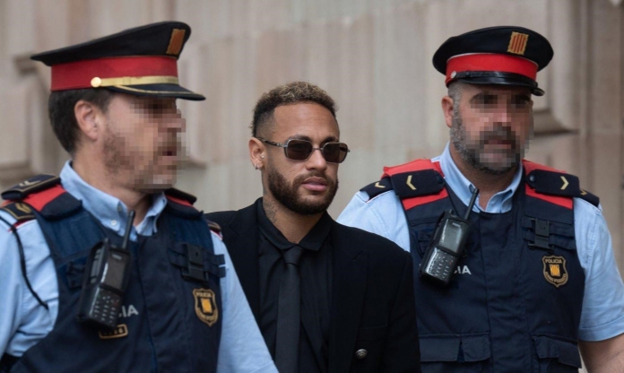 Nhàn cư vi bất thiện, Neymar vướng vòng lao lý tại PSG?