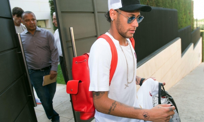 Siêu cò ra tay, Neymar bỏ cả C1 để về bến đỗ mới giá rẻ?