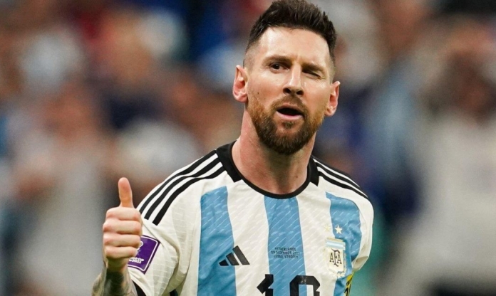 Chấp nhận hy sinh, đàn em góp sức biến Messi thành thương vụ chấn động?