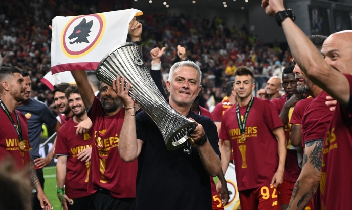 Chung kết C2 - Sevilla vs Roma: Cơ hội duy nhất của Mourinho