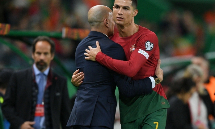 HLV ĐT Bồ Đào Nha cho lý do vẫn gọi Ronaldo dù đá World Cup dở tệ