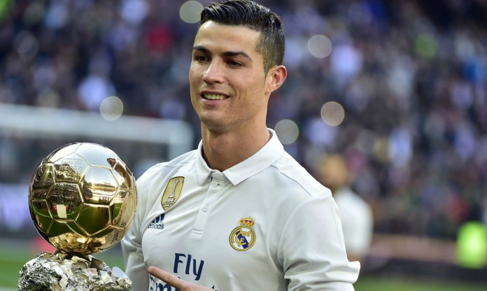 Tối hậu thư đã gửi, Ronaldo đếm ngày tái ngộ 'Quả Bóng Vàng'