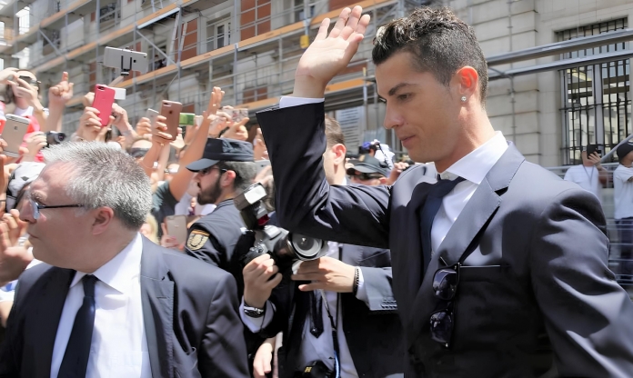 Ronaldo xác nhận, chính thức ngã ngũ vụ tái xuất châu Âu đá C1