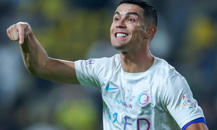 Ronaldo lần đầu lên tiếng sau khi vươn lên vị trí số 1 với cột mốc khủng