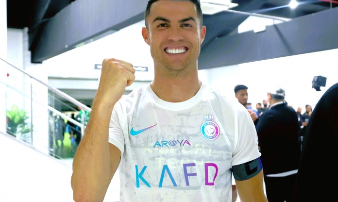 Ronaldo có cử chỉ đẹp trong ngày trở thành chân sút xuất sắc nhất năm