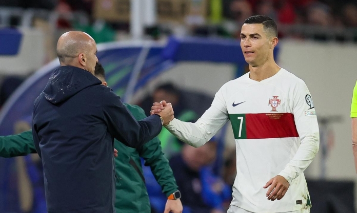 HLV ĐT Bồ Đào Nha: 'Ronaldo thi đấu như thể ở tuổi 20'