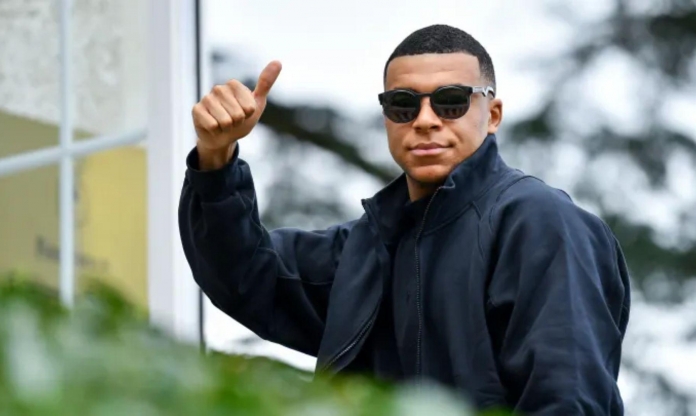 Vừa tới Real, Mbappe chuẩn bị 'gia nhập' đội bóng tại Ligue 2