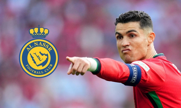 Ra chỉ thị với Al Nassr, Ronaldo muốn tái ngộ thầy cũ tại Real