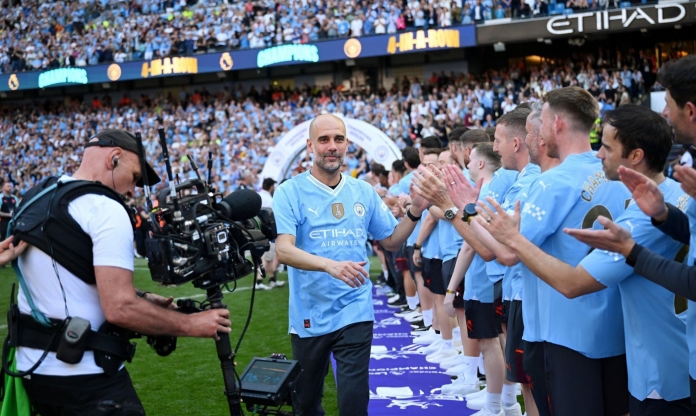 Pep hào phóng, tặng khoản lớn cho đội ngũ Man City