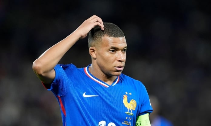 CHÍNH THỨC: Mbappe bị loại khỏi danh sách triệu tập ĐT Pháp