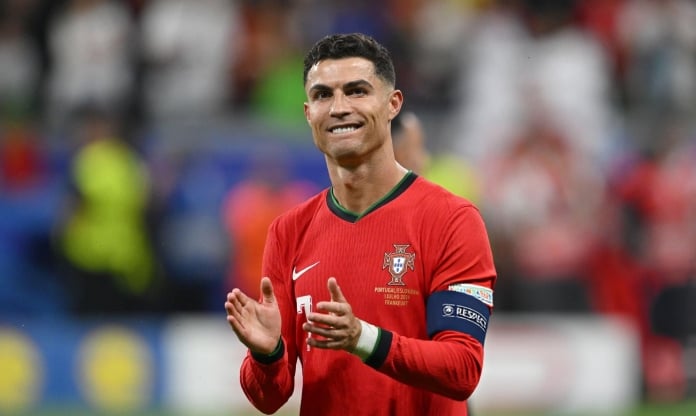 Những màn ăn mừng biểu tượng của Ronaldo: 'Siuuu' vẫn là chân ái