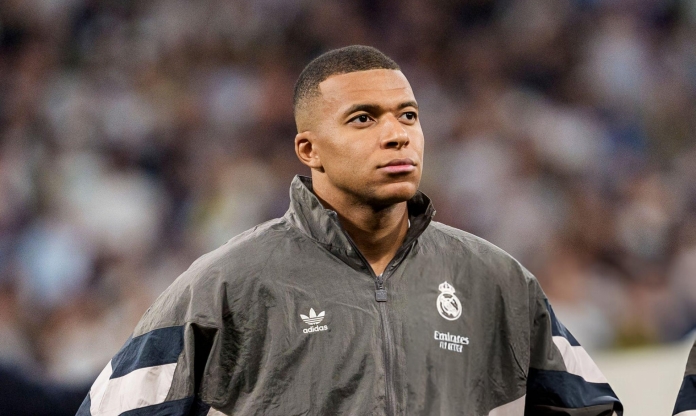 CHÍNH THỨC: Mbappe sẽ trở lại Paris