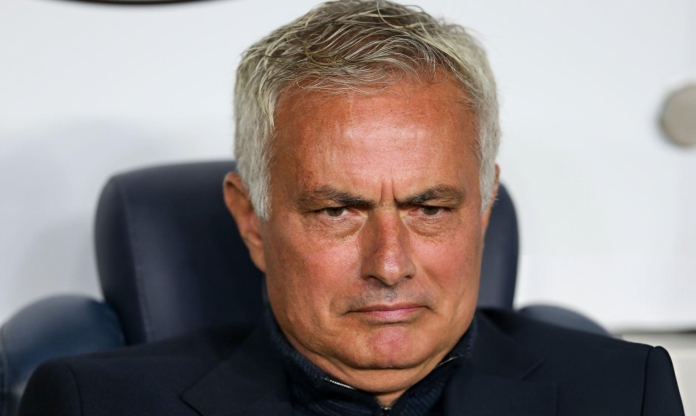 Chuyển nhượng sáng 7/11: Mourinho có thể tái xuất Ngoại hạng Anh?