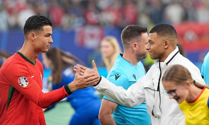 Chuyên gia chỉ điều Mbappe cần làm để 'nối gót' Ronaldo