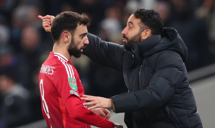 Bruno Fernandes tiết lộ điều đáng buồn về Amorim tại MU