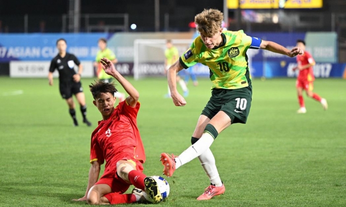LĐBĐ Úc hết lời ca ngợi 'bức tường' của U17 Việt Nam