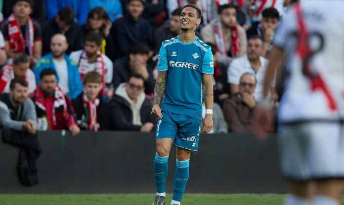 Antony nhận tin không thể buồn hơn tại Real Betis