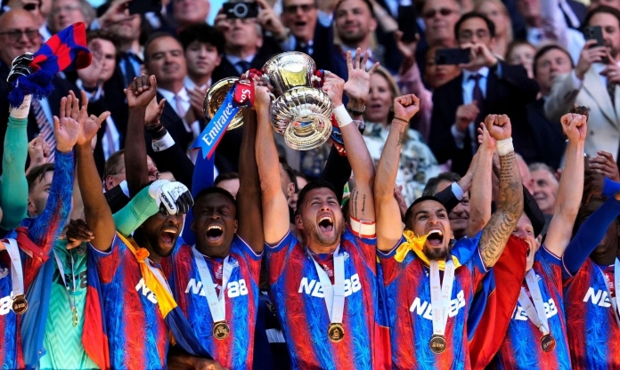 Hạ Man City, Crystal Palace tạo lịch sử sau 120 năm