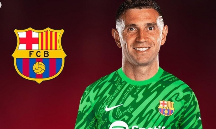 Chia tay Szczesny, Barca chiêu mộ 'máy bắt bóng' hàng đầu