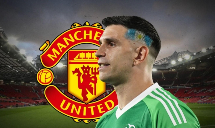Emiliano Martinez được ba ông lớn theo đuổi, có cả MU
