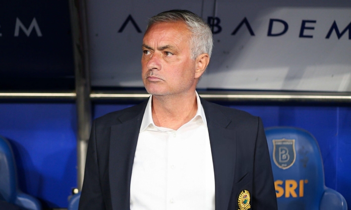 HLV Jose Mourinho bị từ chối phũ phàng