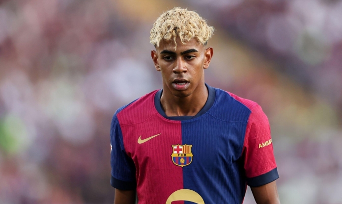 Phòng thay đồ Barca 'hỗn loạn' vì Yamal