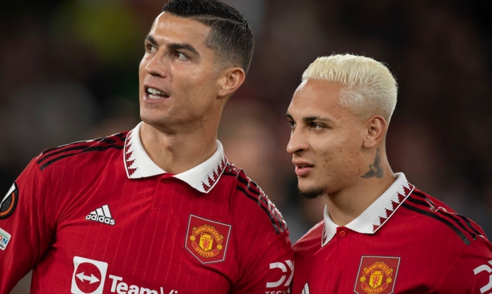 Chiều lòng Ronaldo, Al Nassr 'vung tiền' chiêu mộ sao MU