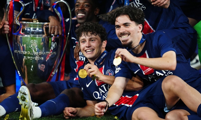 Ứng viên Quả bóng Vàng báo tin 'sét đánh' tới PSG