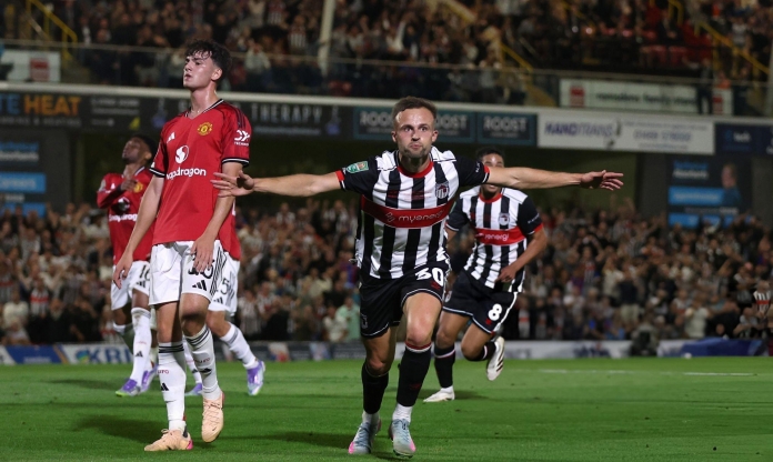 Không chỉ MU, Grimsby Town từng 'ngáng đường' Man City