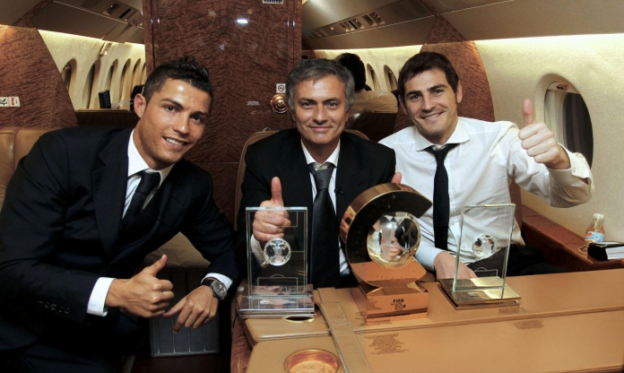 Gạt bỏ Ronaldo, Mourinho nêu tên 3 cầu thủ vĩ đại nhất