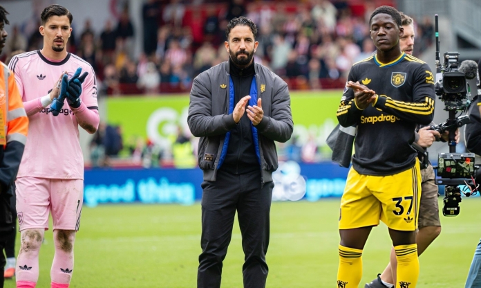 Amorim chỉ trích lối chơi của MU sau trận thua Brentford