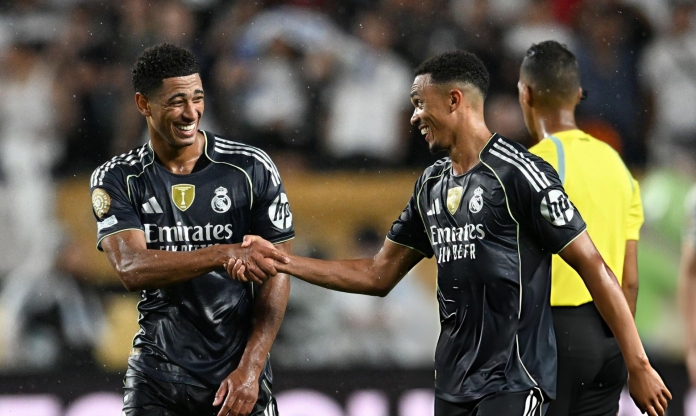 Real Madrid cân nhắc tống khứ 'máy tạt' số 1 thế giới