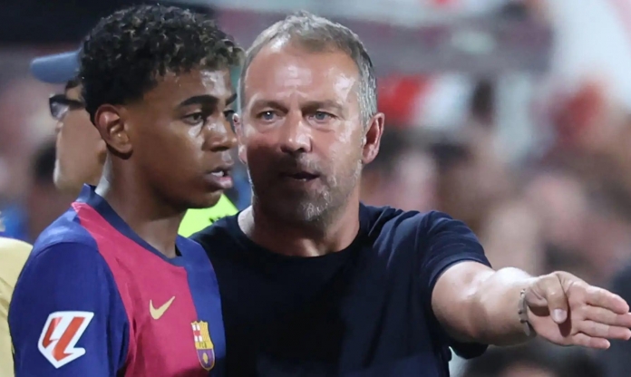 Phòng thay đồ Barca lục đục sau trận thua 0-4