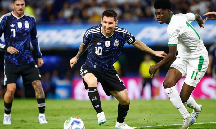 Messi lên tiếng, Argentina thắng dễ cựu vương châu Phi