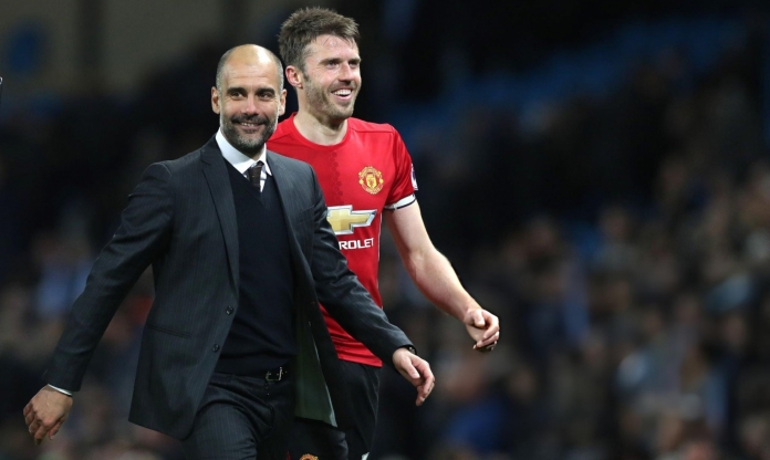 XÁC NHẬN: Nhà cầm quân 44 tuổi sáng cửa dẫn dắt MU