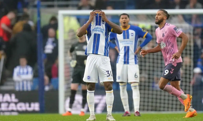 Brighton đánh mất cơ hội dự cúp châu Âu sau trận thua muối mặt